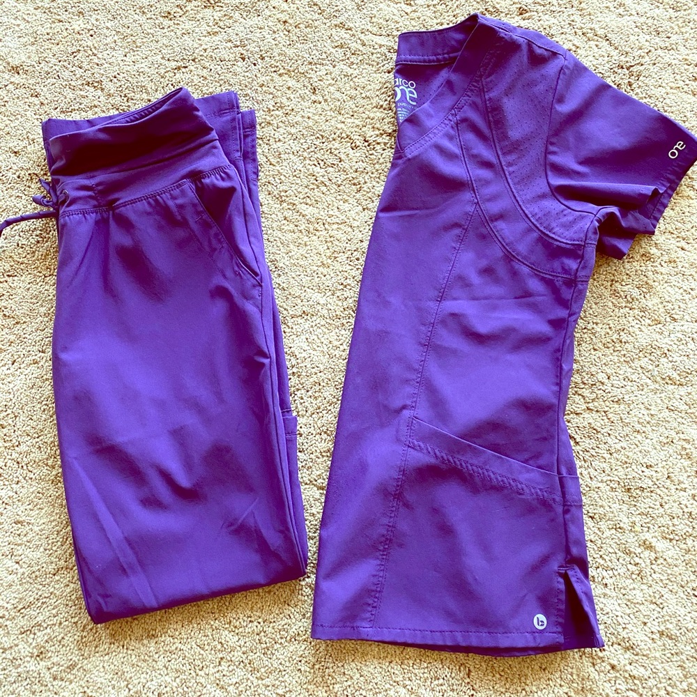 Barco One Scrub Set